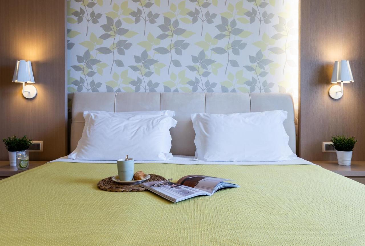 Princess Kyniska Suites Plitra Eksteriør billede