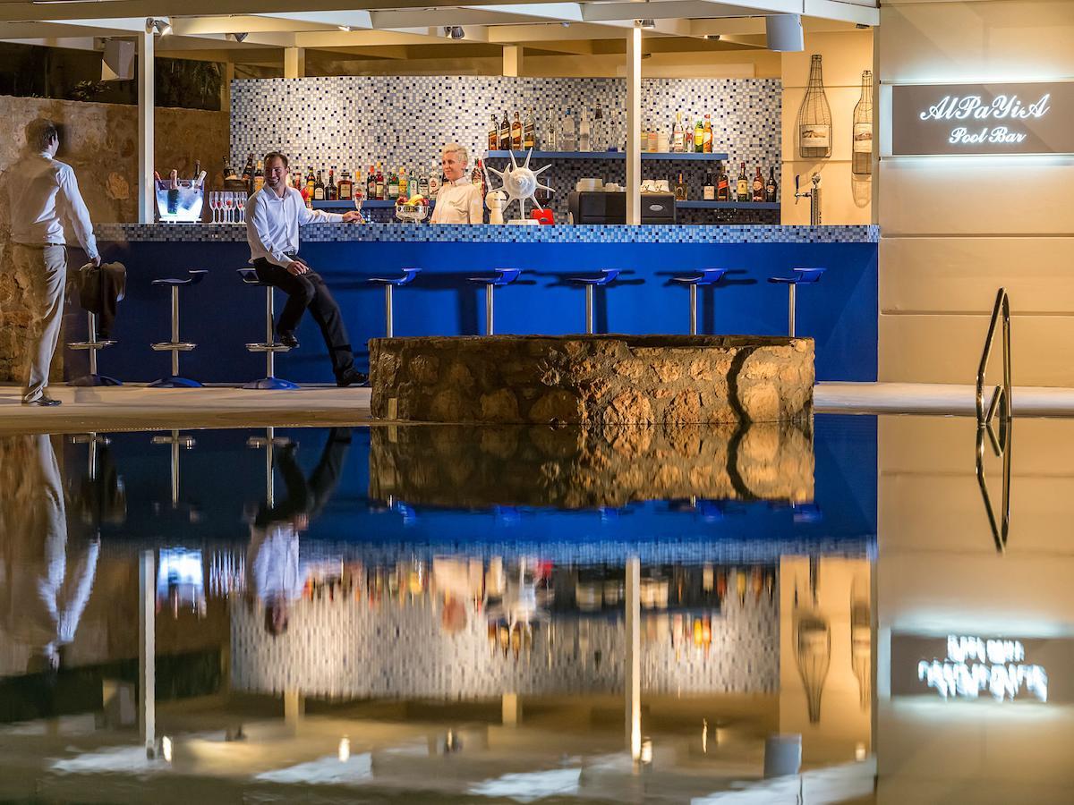 Princess Kyniska Suites Plitra Eksteriør billede